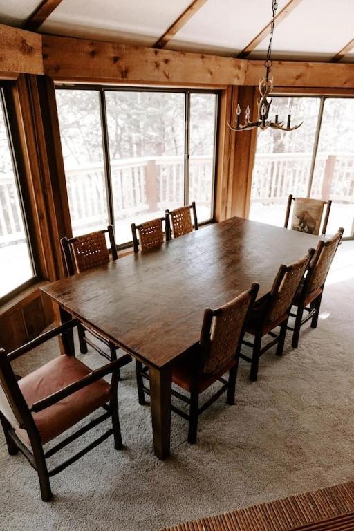 Cabin With Treehouse Views, 3 King Beds, 4 Bunks, And Large Hot Tub! Gatlinburg Exteriör bild