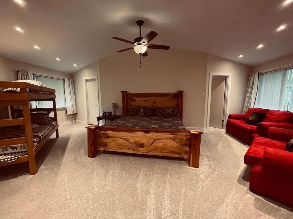 Cabin With Treehouse Views, 3 King Beds, 4 Bunks, And Large Hot Tub! Gatlinburg Exteriör bild